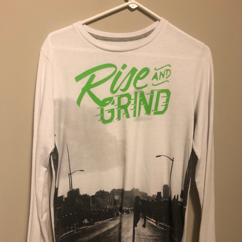Rise and Grind Old Navy T-shirt